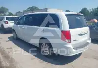 2016 Dodge Grand Caravan фото