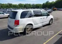 2016 Dodge Grand Caravan photo