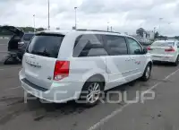 2016 Dodge Grand Caravan фото