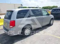 2016 Dodge Grand Caravan photo