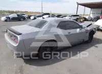 2016 Dodge CHALLENGER фото