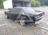 2016 Dodge CHALLENGER photo