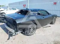 2016 Dodge CHALLENGER photo
