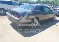 2016 Dodge CHALLENGER фото