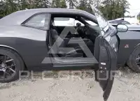 2016 Dodge CHALLENGER фото