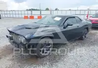2016 Dodge CHALLENGER photo