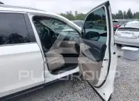2016 Honda PILOT photo