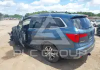 2016 Honda PILOT photo