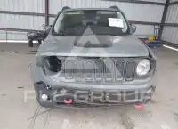 2016 Jeep Renegade photo
