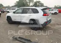 2016 Jeep CHEROKEE photo