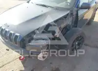 2016 Jeep CHEROKEE фото