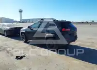 2016 Jeep CHEROKEE фото