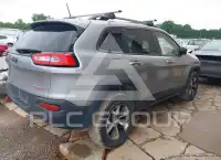 2016 Jeep CHEROKEE фото