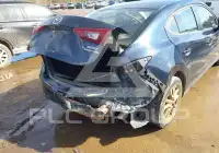 2016 Mazda 3 photo