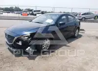2016 Mazda 3 photo