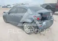 2016 Mazda 3 photo