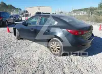 2016 Mazda 3 photo