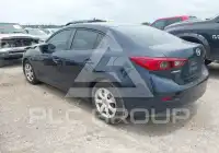 2016 Mazda 3 photo
