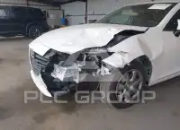 2016 Mazda 3 photo