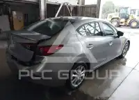 2016 Mazda 3 photo