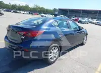 2016 Mazda 3 photo