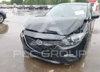 2016 Mazda 3 фото