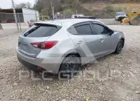 2016 Mazda 3 photo