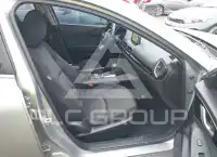 2016 Mazda 3 фото