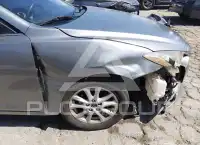 2016 Mazda 3 photo