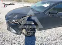 2016 Mazda 3 photo