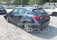2016 Mazda 3 фото
