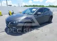 2016 Mazda 3 фото