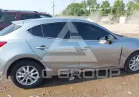 2016 Mazda 3 фото