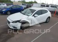 2016 Mazda 3 фото