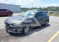 2016 Mazda 3 photo