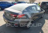 2016 Mazda 3 фото