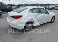 2016 Mazda 3 фото