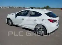 2016 Mazda 3 photo