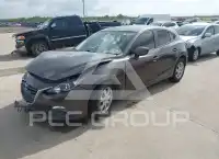 2016 Mazda 3 photo