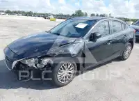 2016 Mazda 3 photo