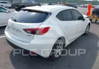 2016 Mazda 3 фото