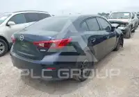 2016 Mazda 3 photo