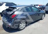 2016 Mazda 3 photo