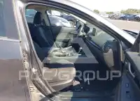 2016 Mazda 3 photo