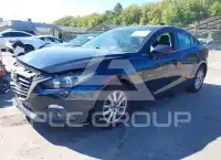 2016 Mazda 3 photo