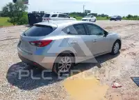 2016 Mazda 3 фото