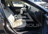 2016 Mazda 3 фото