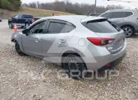 2016 Mazda 3 photo