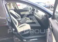 2016 Mazda 3 photo