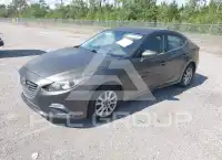 2016 Mazda 3 photo